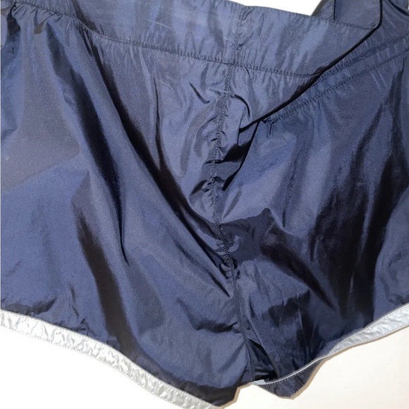 Swim beach a pair of Prada navy boy trunks size 46 small Italy nylon - Picture 3 of 5